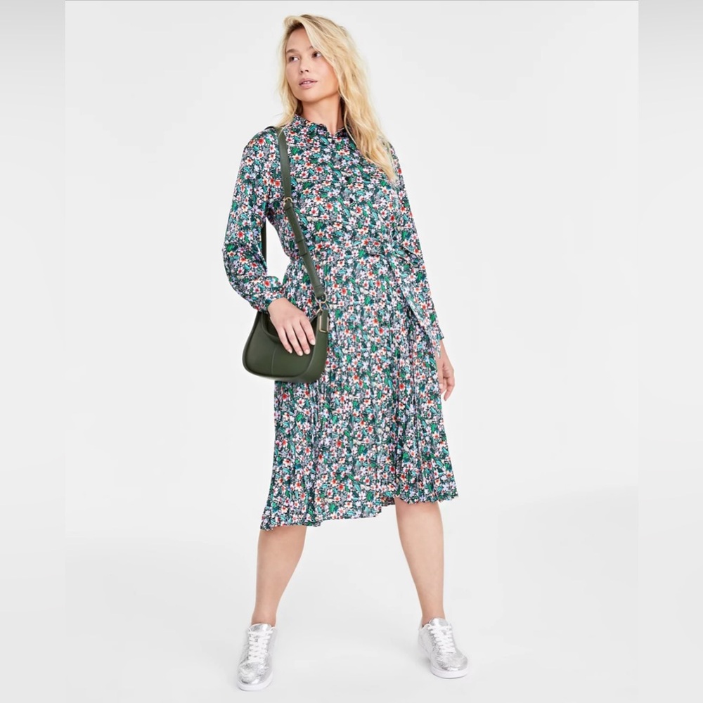 On 34th Women's Long-Sleeve Pleated Shirtdress Size XS